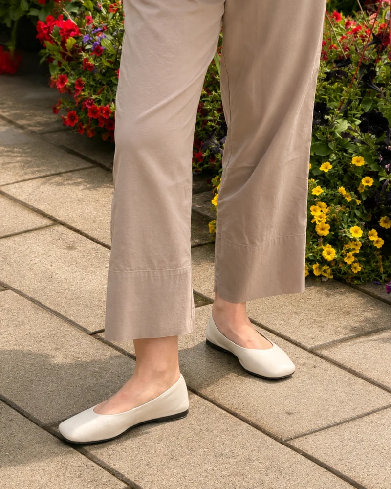 Mekka Off White Leather