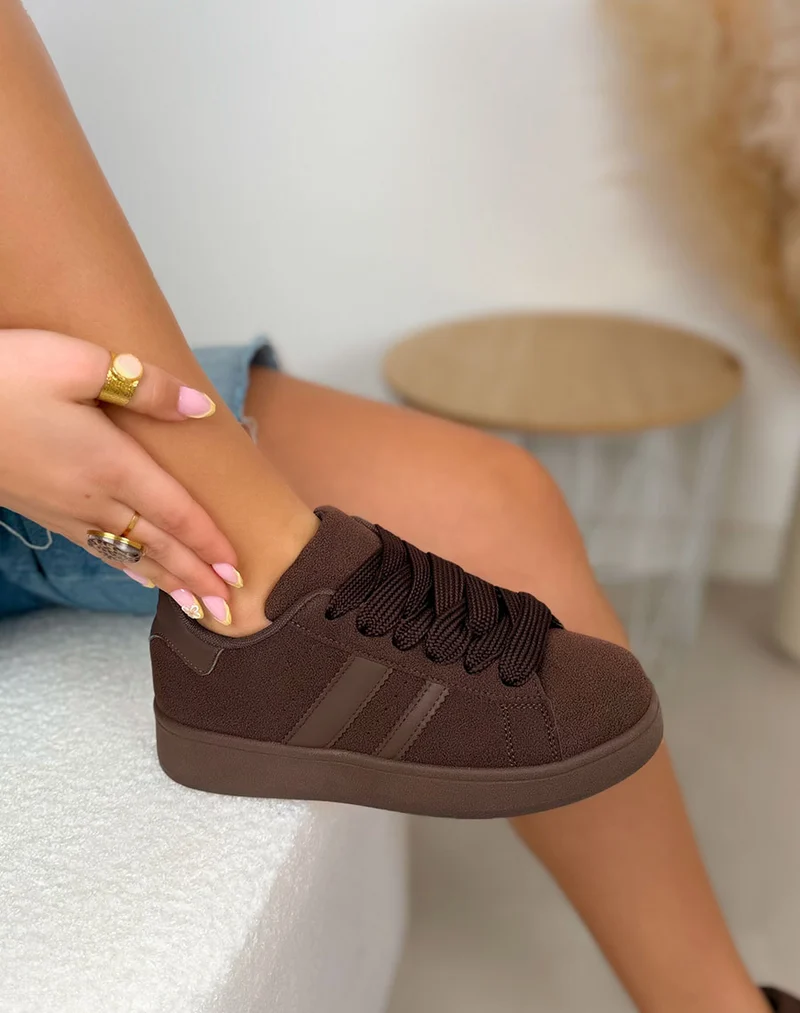 Basket femme marron tendance ton sur ton avec lacets épais