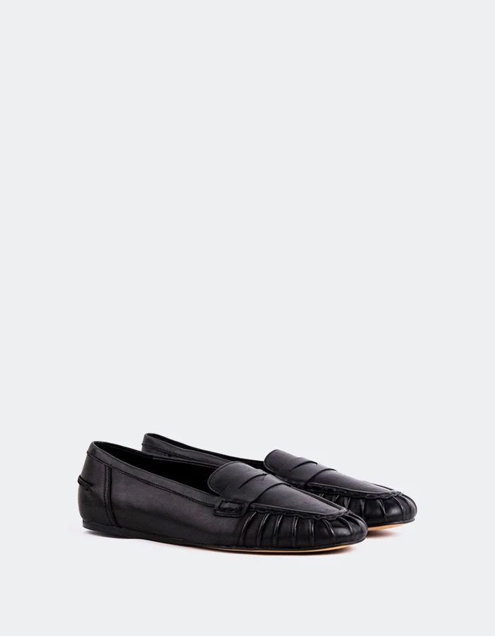 Floraya Black Leather