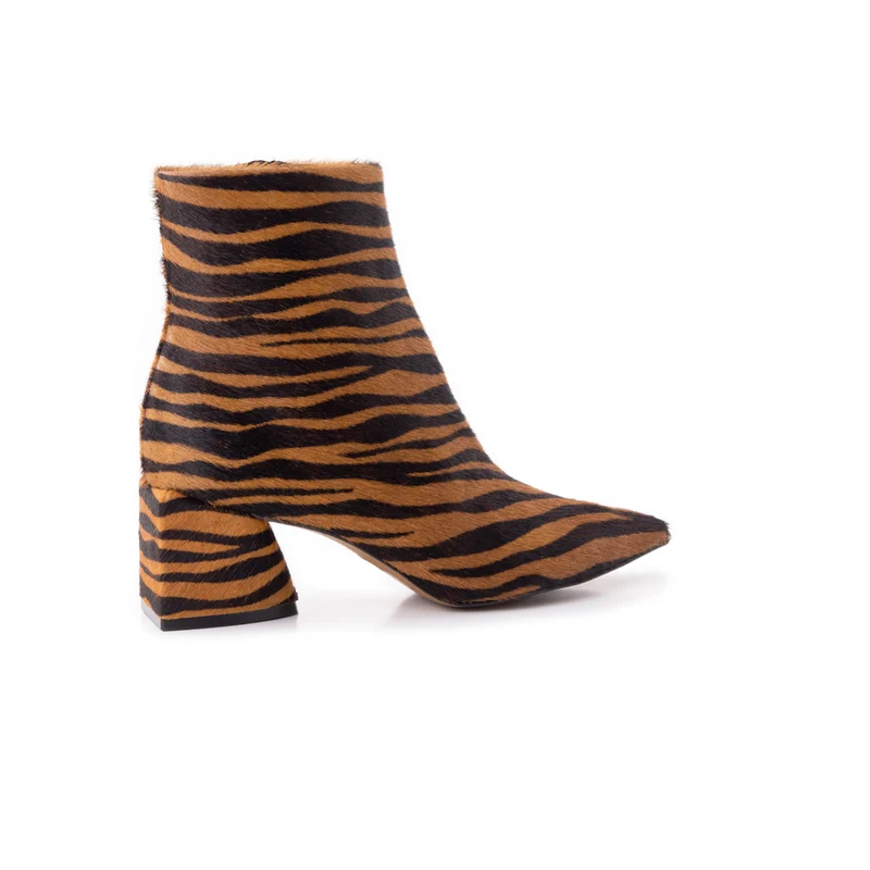 Palazzo Zebra Pony