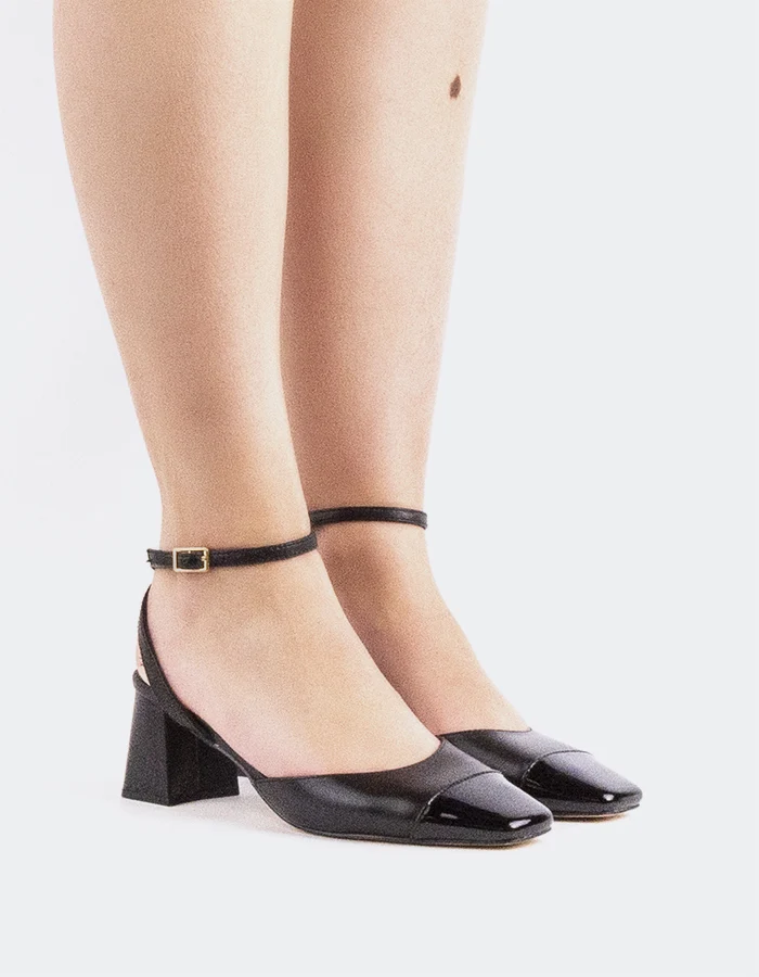 Ziana Black Leather