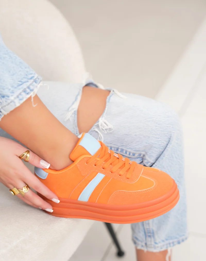 Basket femme orange tendance à plate-forme en suédine avec empiècements bleu pastel