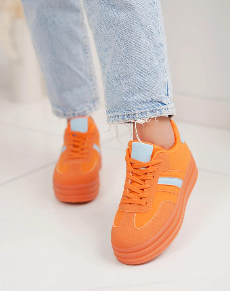 Basket femme orange tendance à plate-forme en suédine avec empiècements bleu pastel