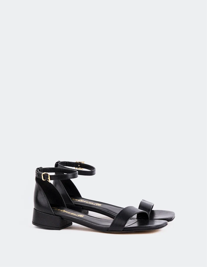 Yanna Black Leather