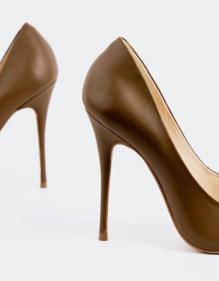 Teeva Taupe Leather