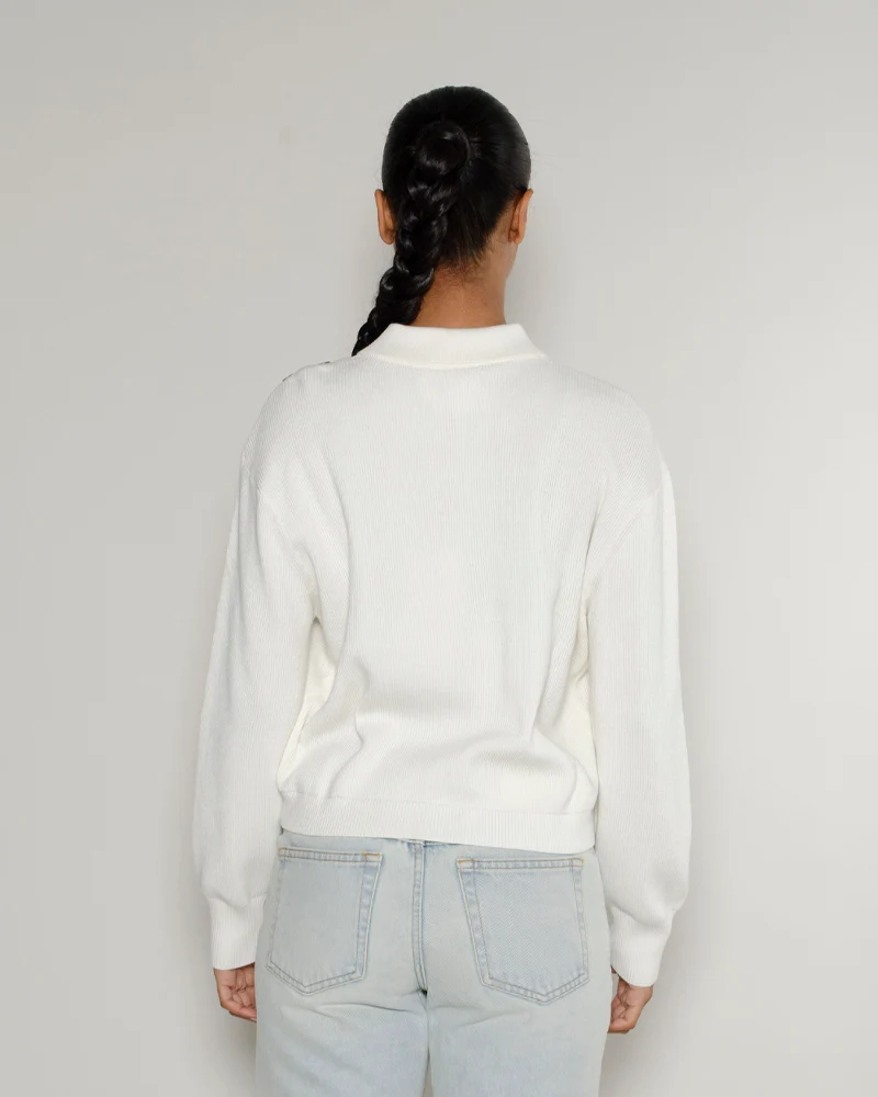 Pull closed women