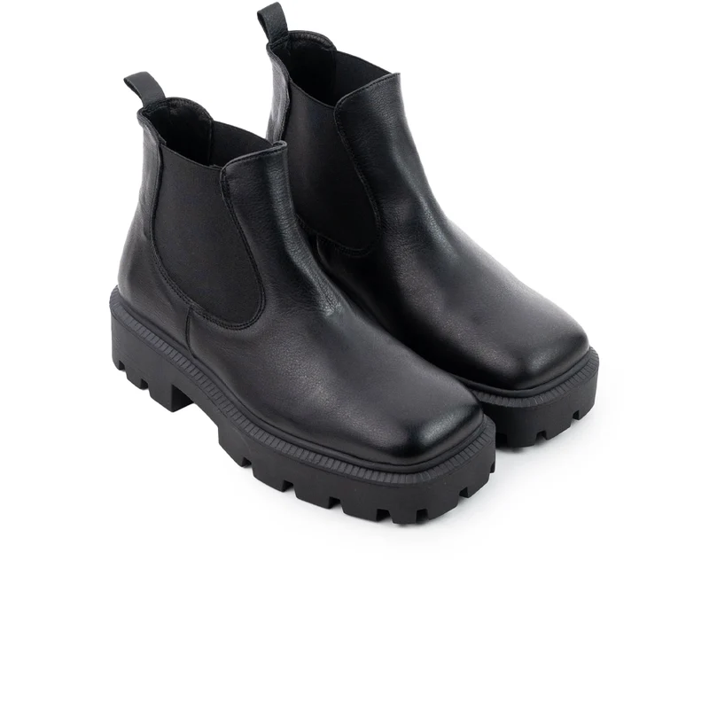 Ritchie Black Leather