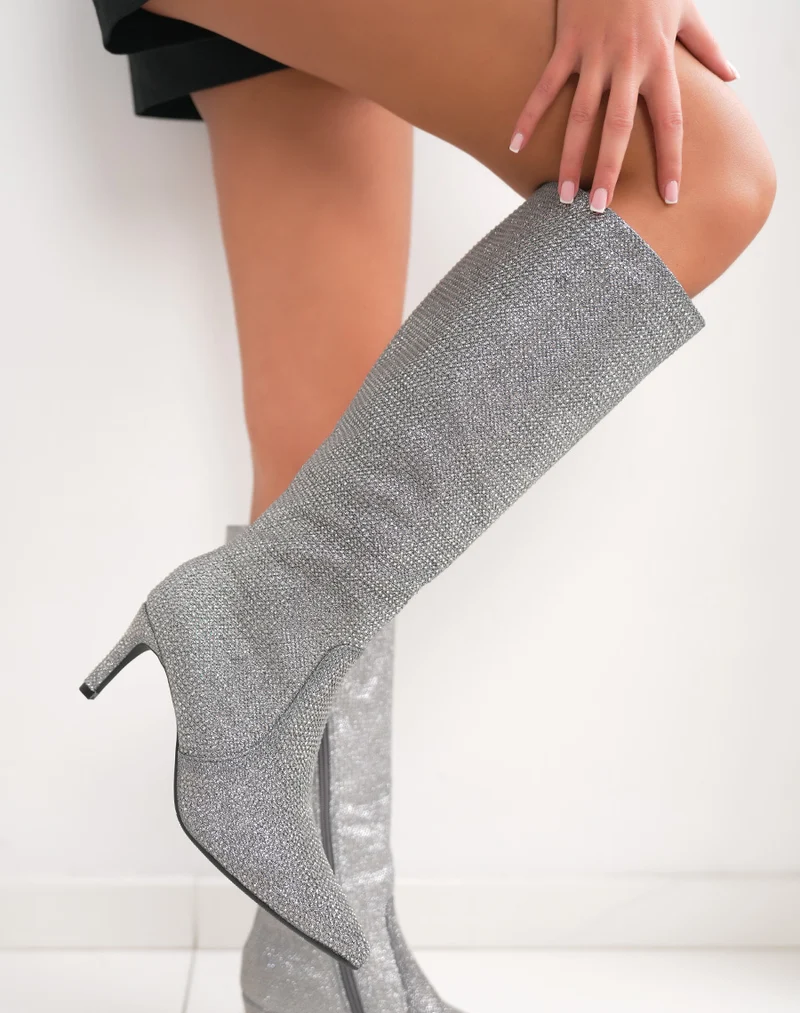 Bottes argentées à strass à bout pointu et talon aiguille