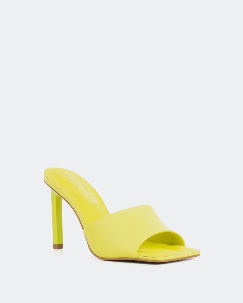 Sosua Yellow Leather