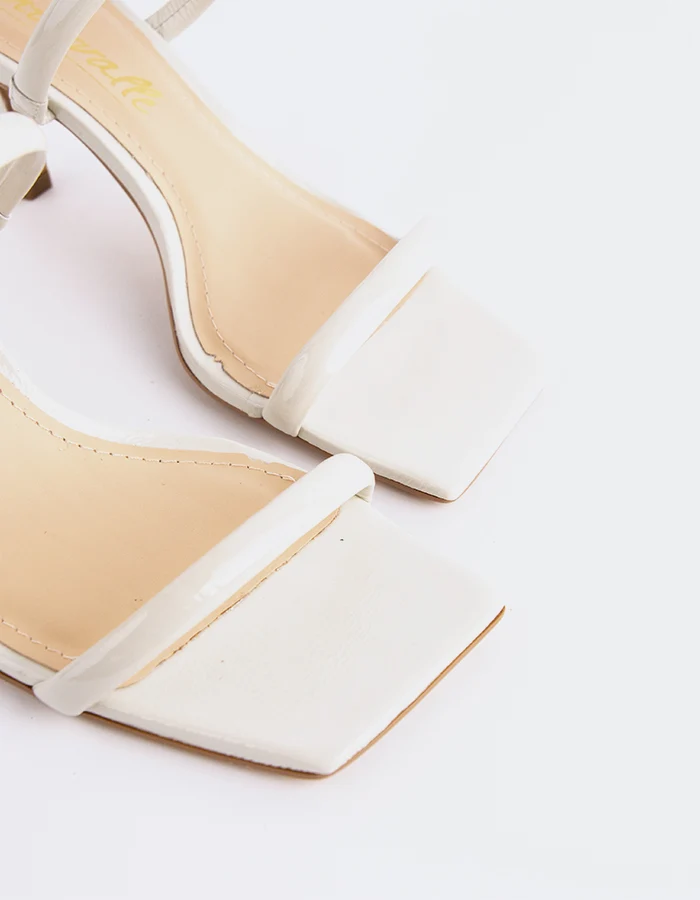 Pretty Off White Naplack