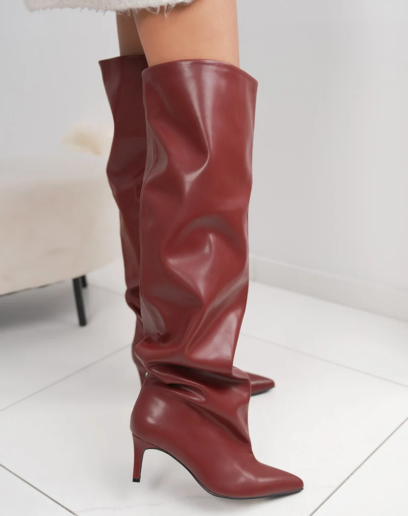 Cuissardes femme bordeaux élégantes à talon aiguille et bout pointu