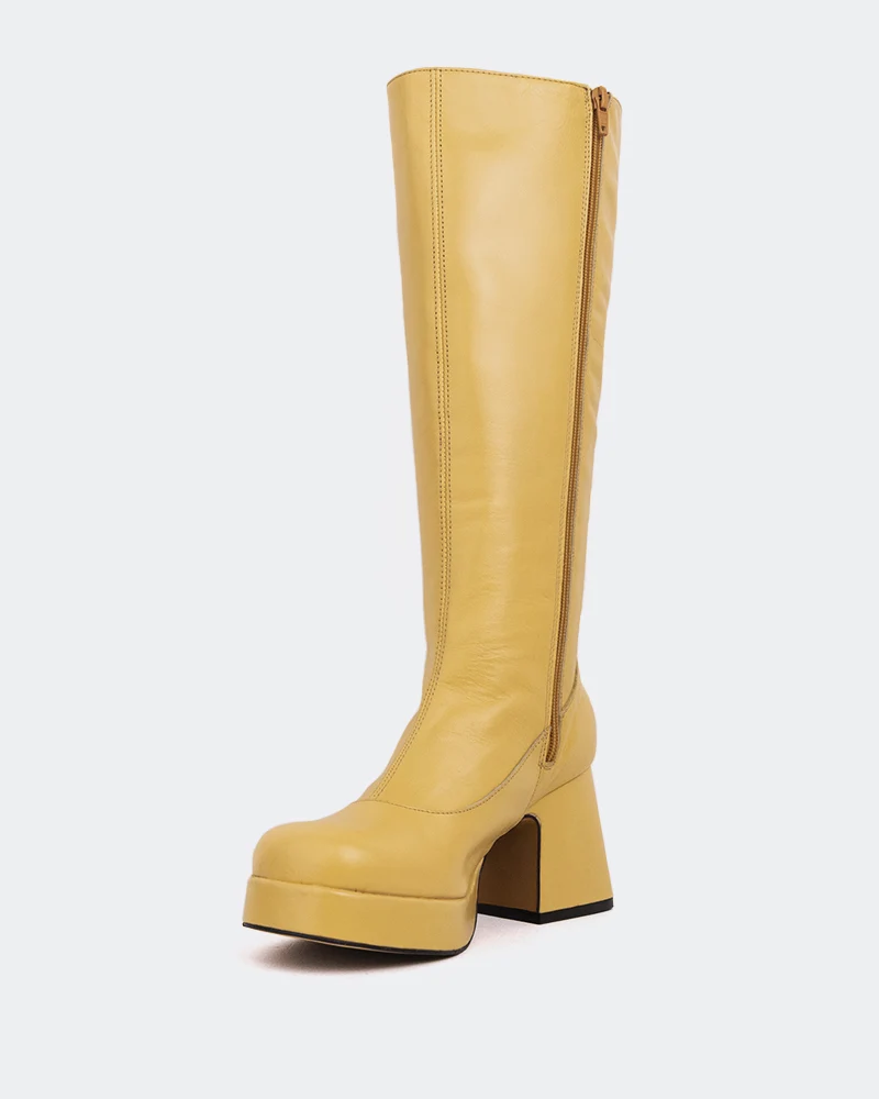 Qanis Nude Leather