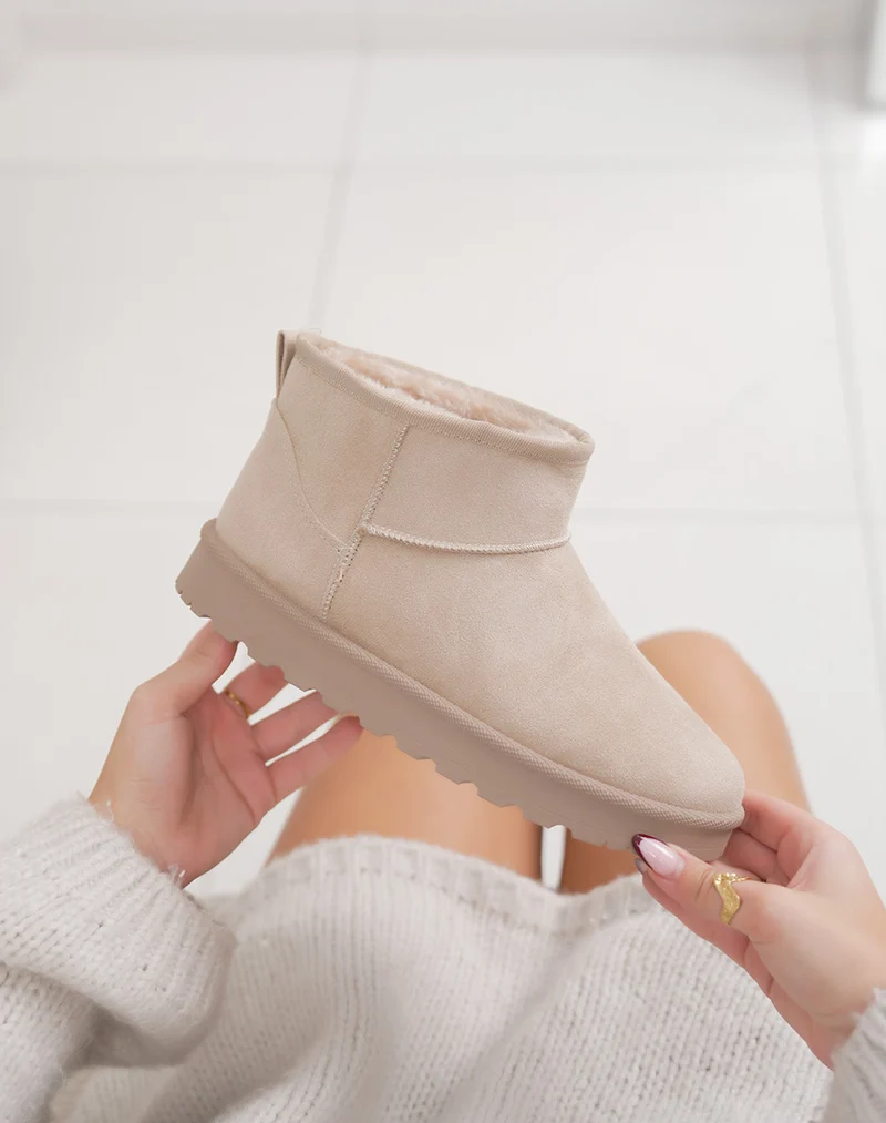 Bottines basses fourrées en suédine beige