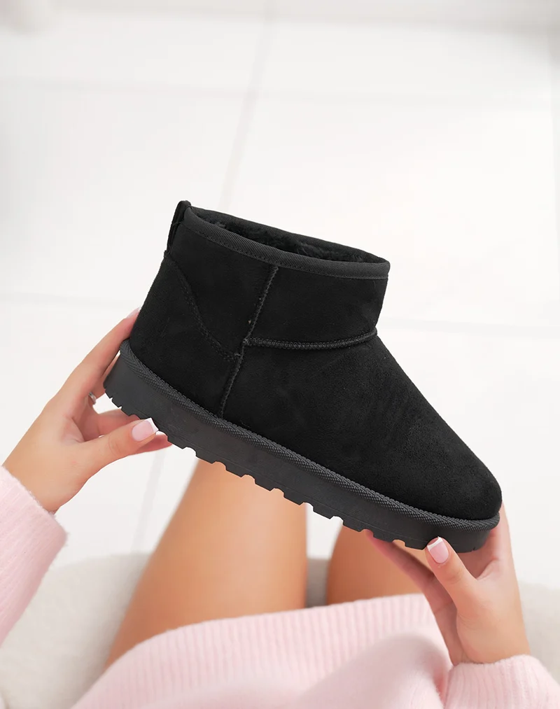 Bottines basses noires fourrées en suédine