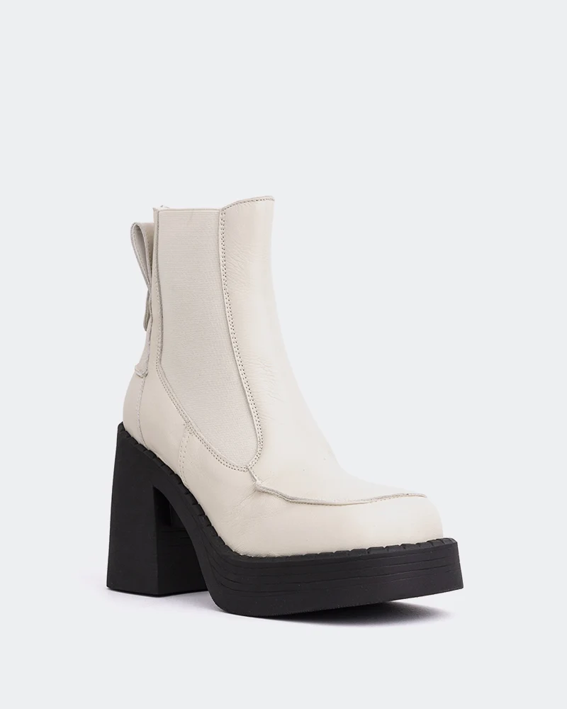 Pepas Off White Leather