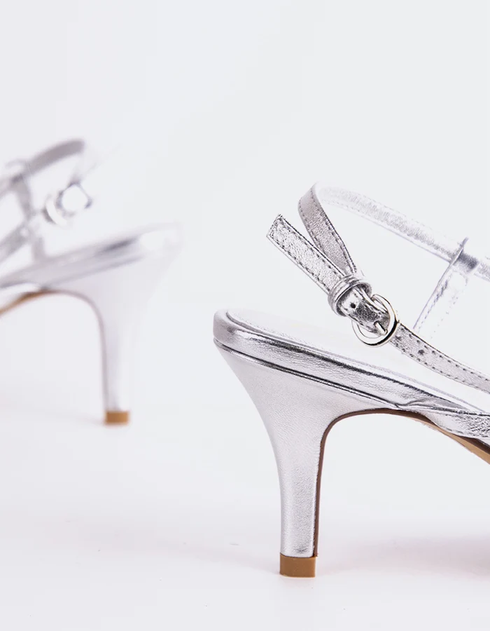 Leiden Silver Leather