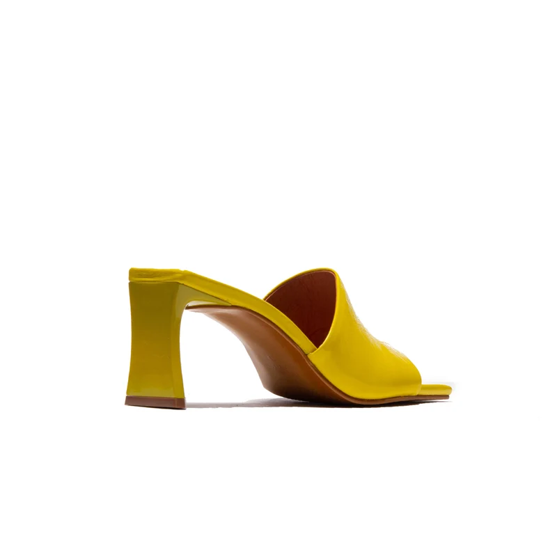 Singer Yellow Leather