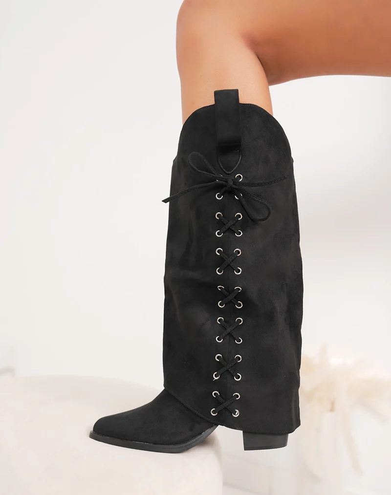 Bottes noires en suédine à lacets – style western revisité avec caractère
