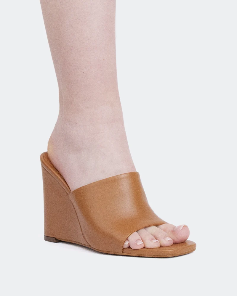 Minerva Tan Leather