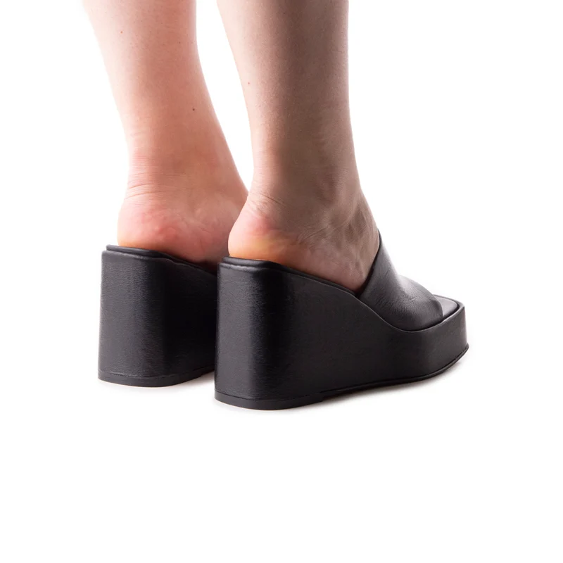 Matamoros Black Leather