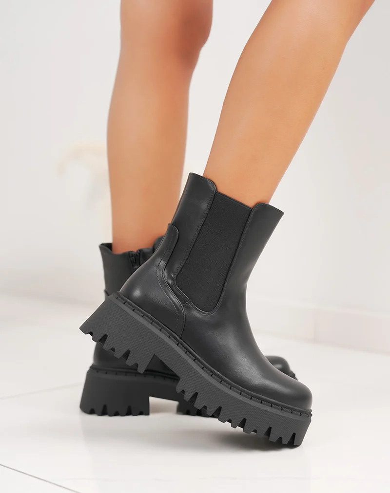 Bottines femme noires style Chelsea à plateforme crantée et intérieur fourré