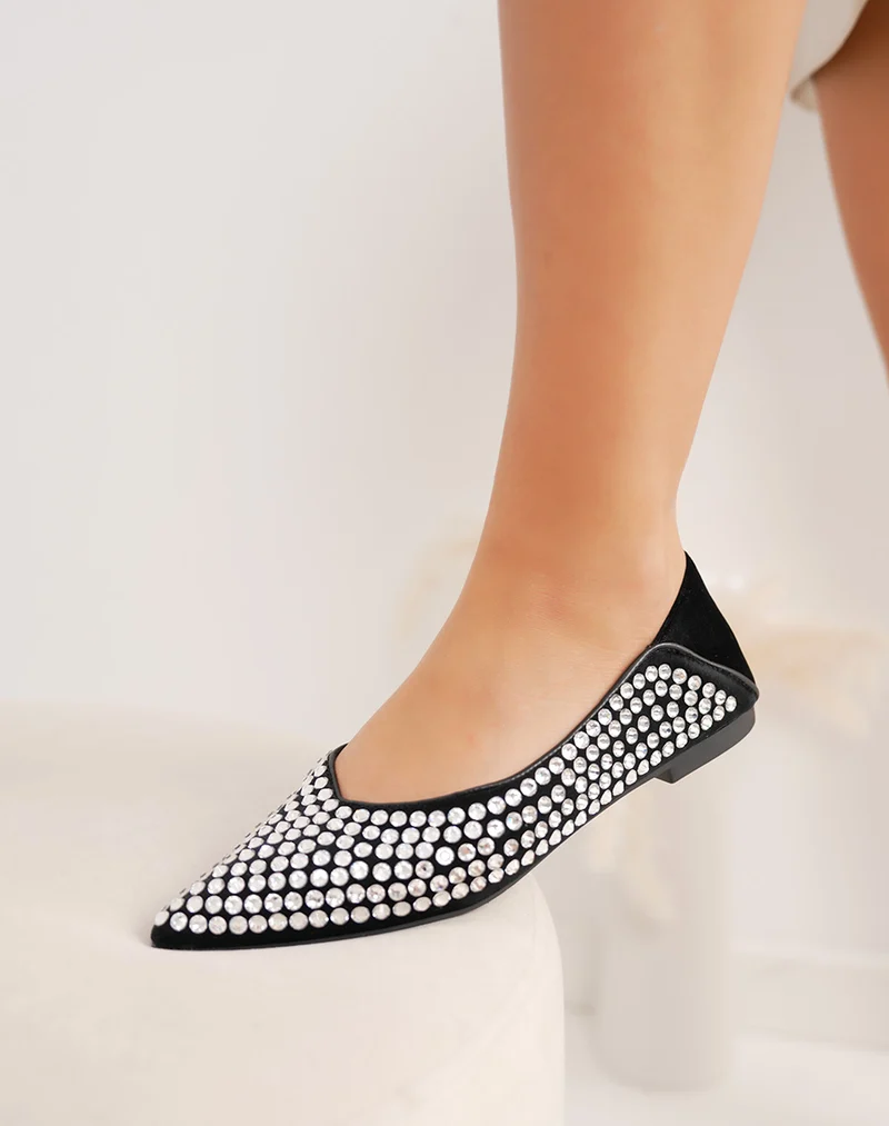 Ballerines noires en suédine à strass argentés et bout pointu