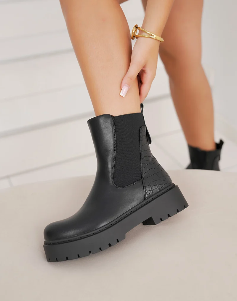 Bottines chelsea noires à effet croco et semelle plateforme