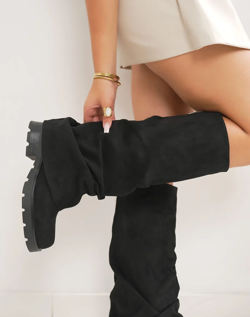 Bottes noires en suédine à revers – Bout rond et talon épais 4 cm