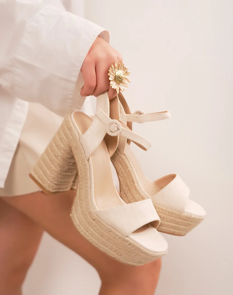 Sandales femme en jute beige tendance à talon haut et plate-forme naturelle
