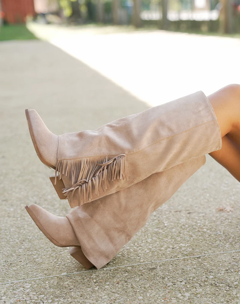 Bottes femme taupe en suédine élégante à franges et talon carré 6cm
