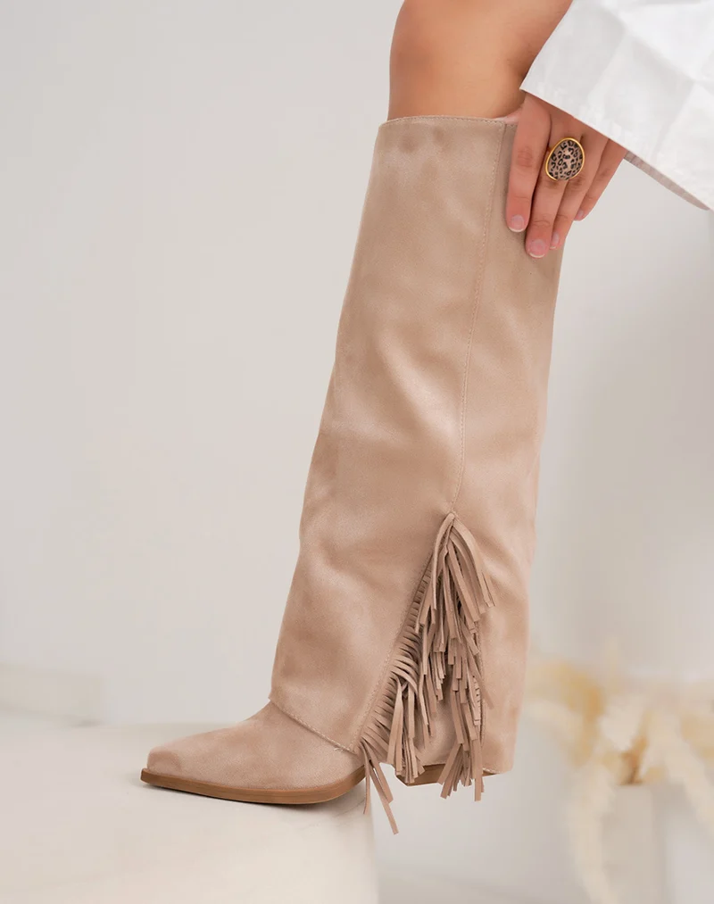 Bottes femme taupe en suédine élégante à franges et talon carré 6cm