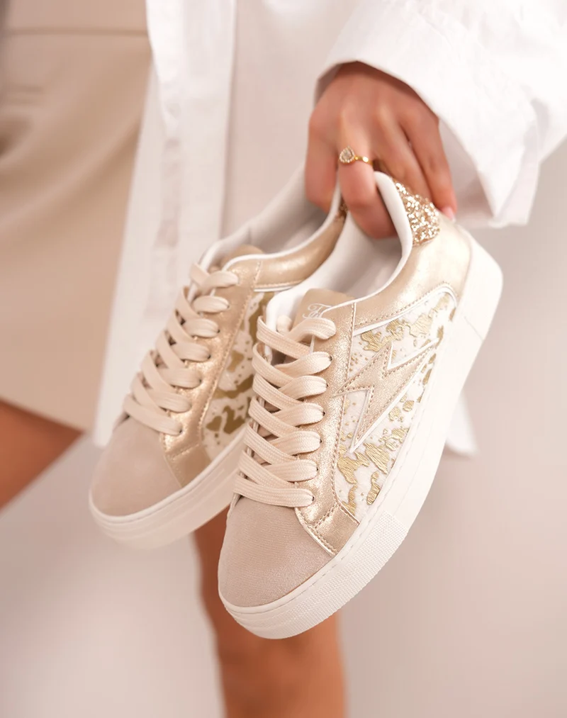 Baskets femme FINDLAY beige à empiècements dorés et effet vachette tendance