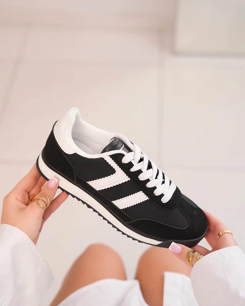 Basket femme noire et blanche avec rayures latérales