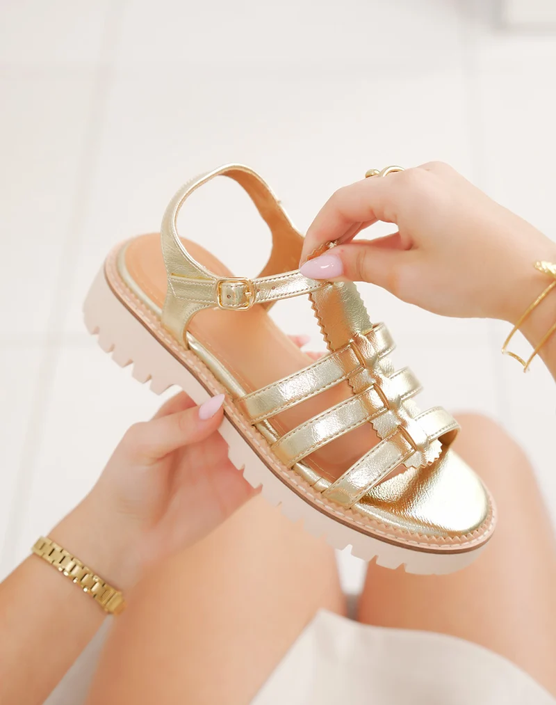 Nu-pieds femme dorés FINDLAY à brides fines avec semelle crantée beige clair