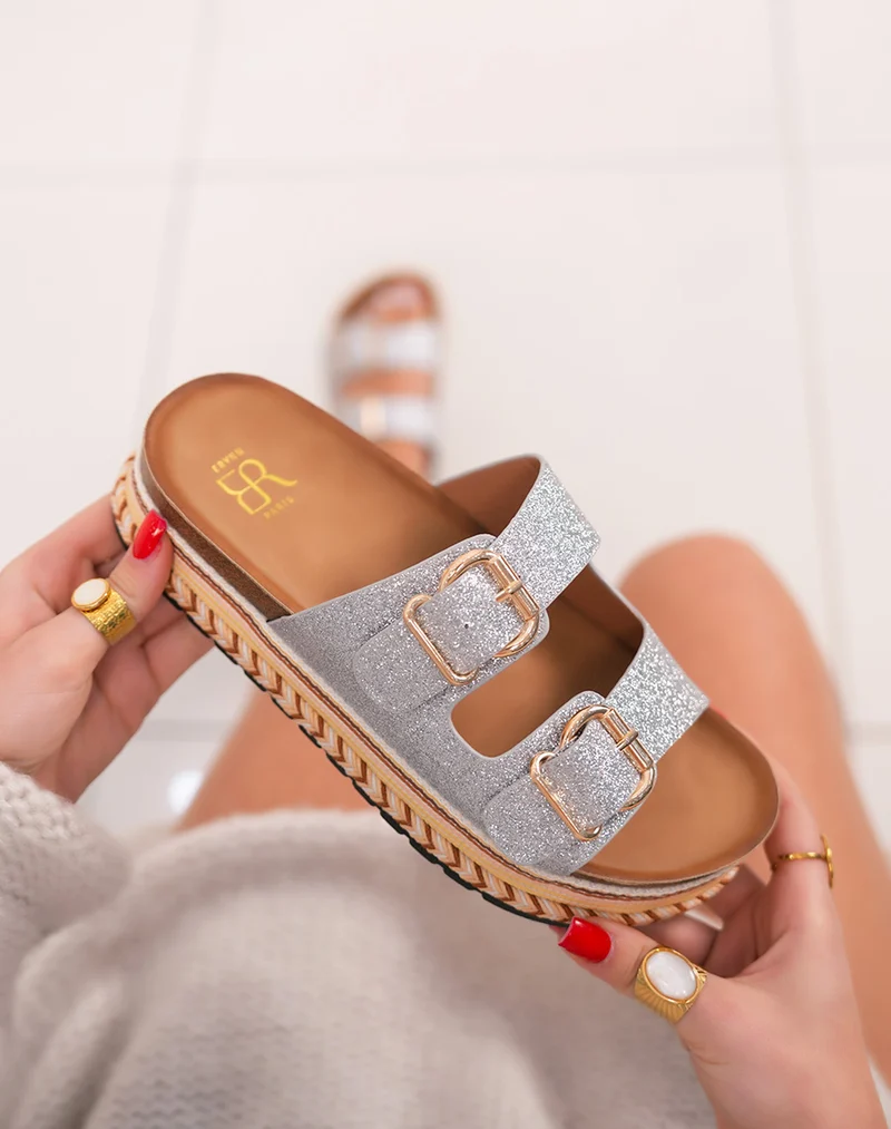Mules femme argentées pailletées tendance avec plateforme tissée et boucles dorées