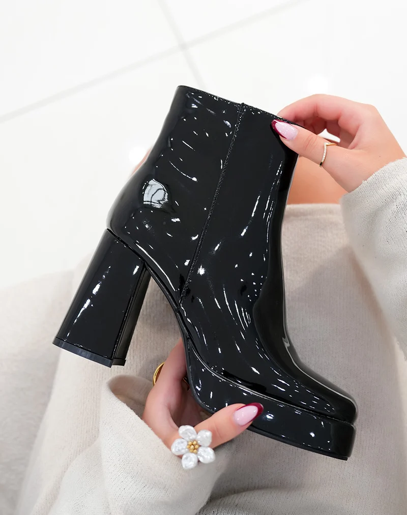 Bottines femme noires vernies avec talon haut et plateforme épaisse