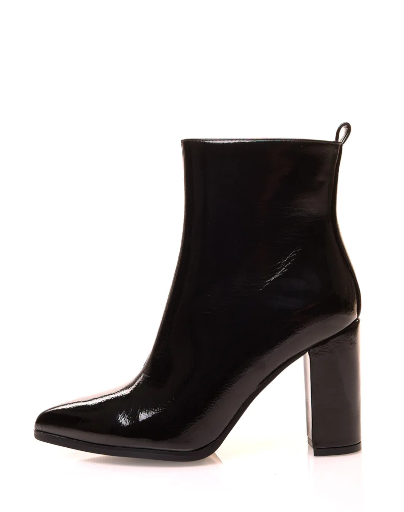 Bottines noires vernies à talons carré et à bouts pointus