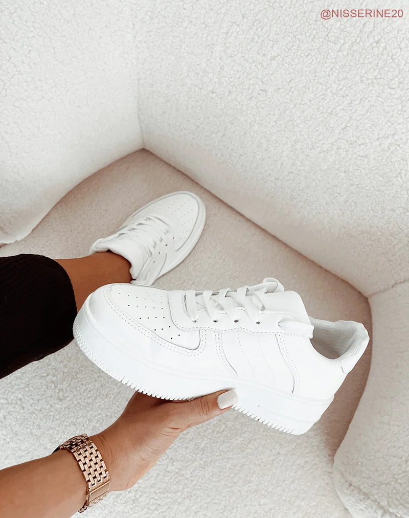 Baskets blanches à grosse plateforme