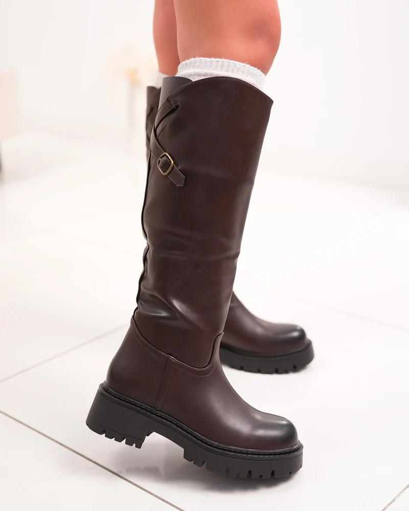 Bottes femme marron à lanière dorée et semelle crantée tendance