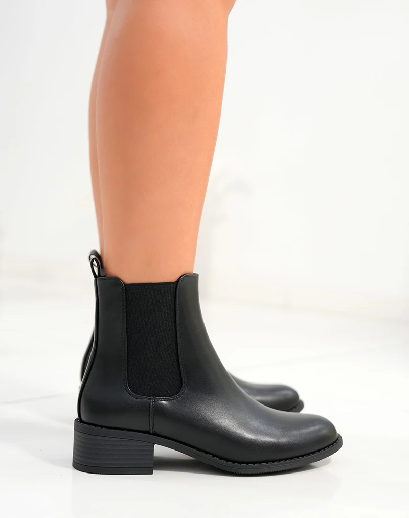 Bottines femme noires élégantes avec talon épais style Chelsea