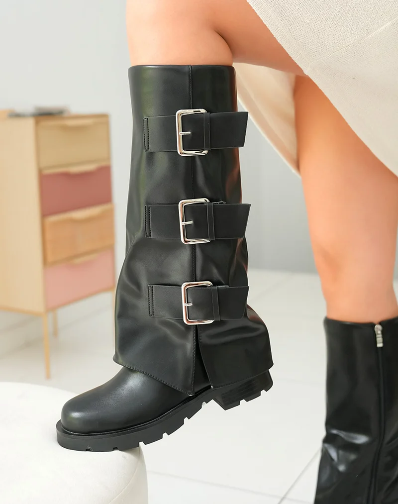 Bottes Femme Noires à Semelle Crantée et Boucles Argentées