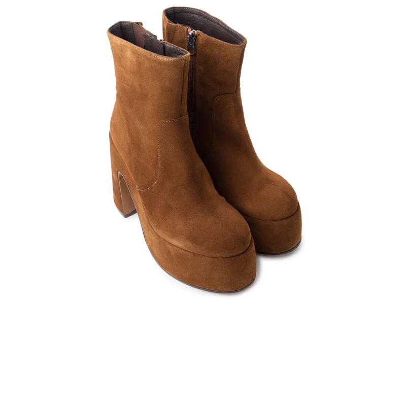 Daze Brown Suede