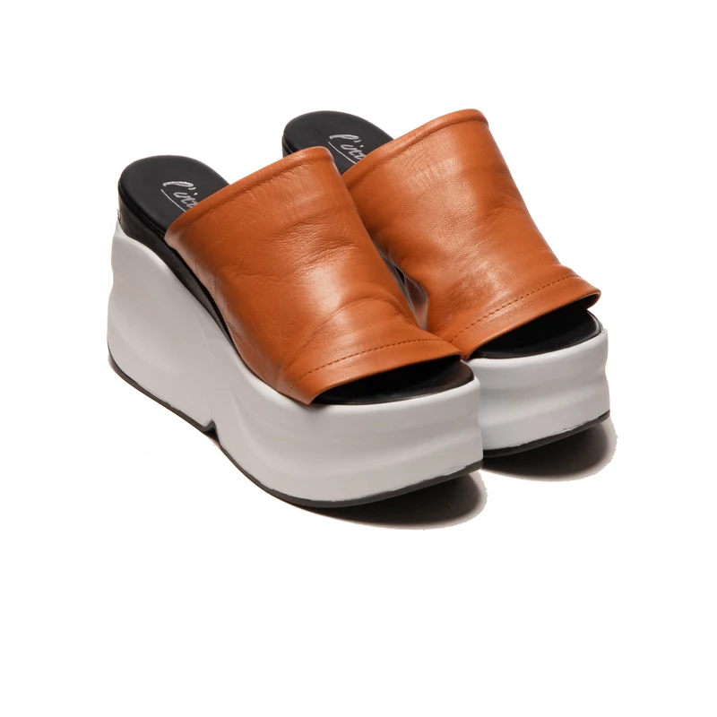 Cricket Tan Leather