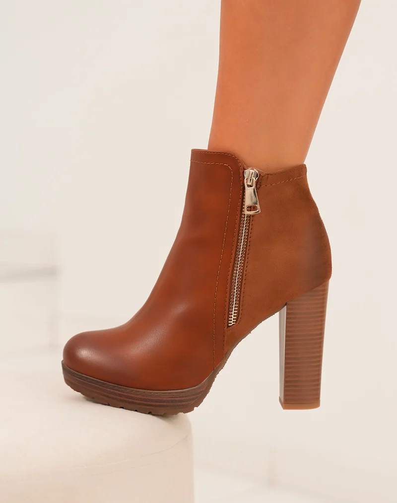 Bottines à talons camel bi matières