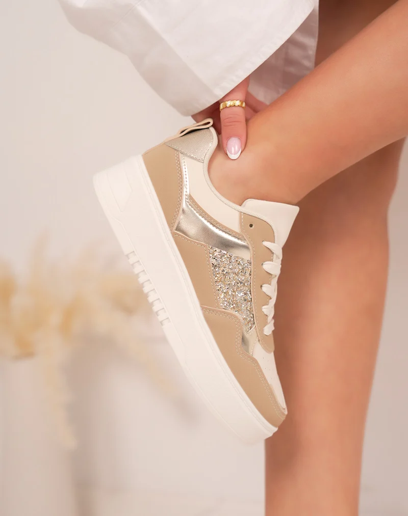 Baskets femme beiges et taupe élégantes avec paillettes dorées et empiècements métallisés