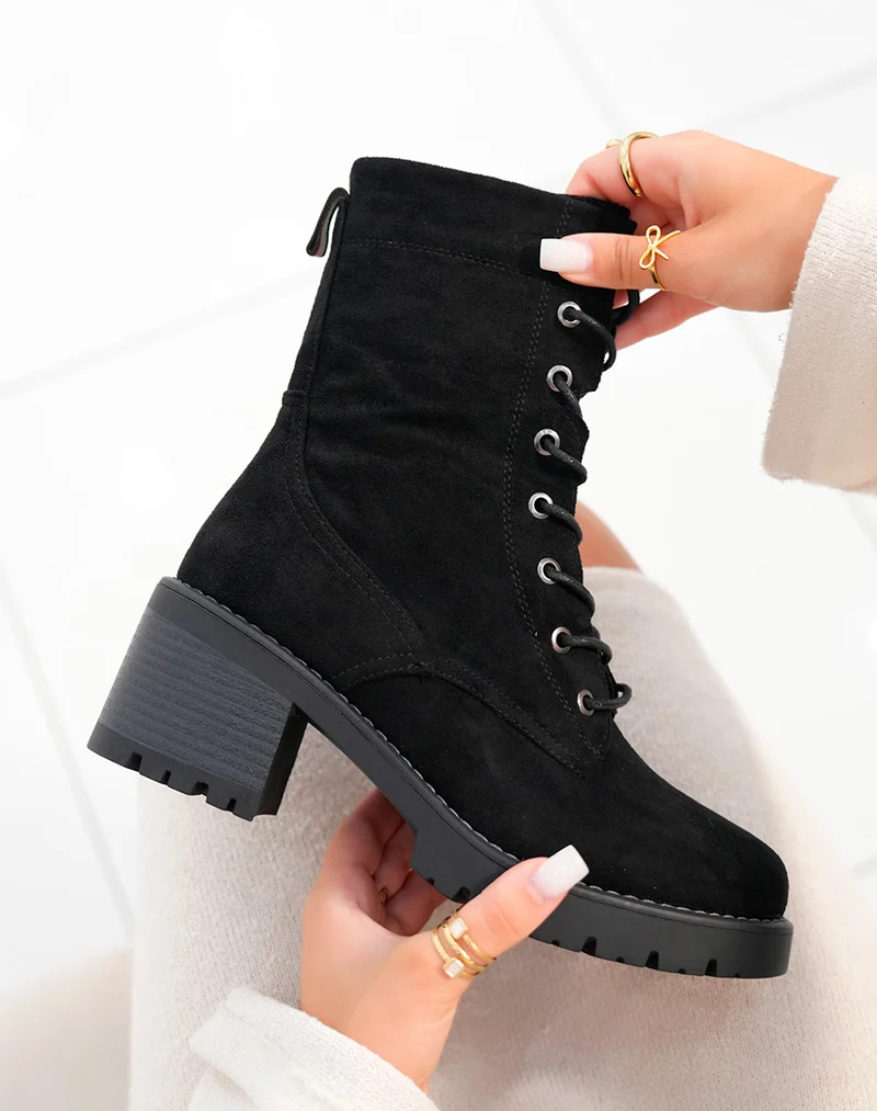 Bottines femme noires haut perchées en suédine