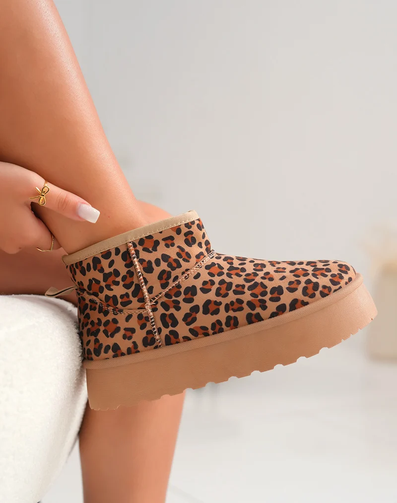 Bottines femme léopard tendance avec grosse plateforme et intérieur fourré