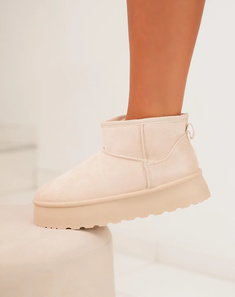 Bottines beiges à plateforme fourrées