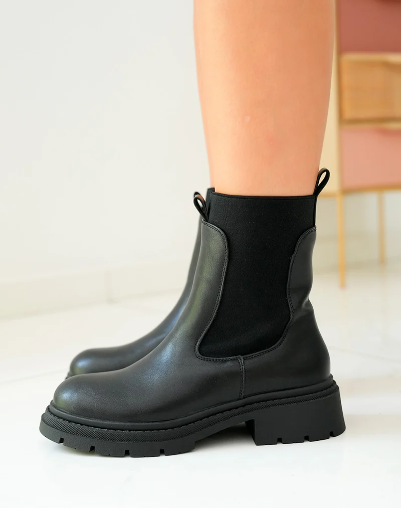 Bottines Chelsea Noires Femme à Semelle Crantée