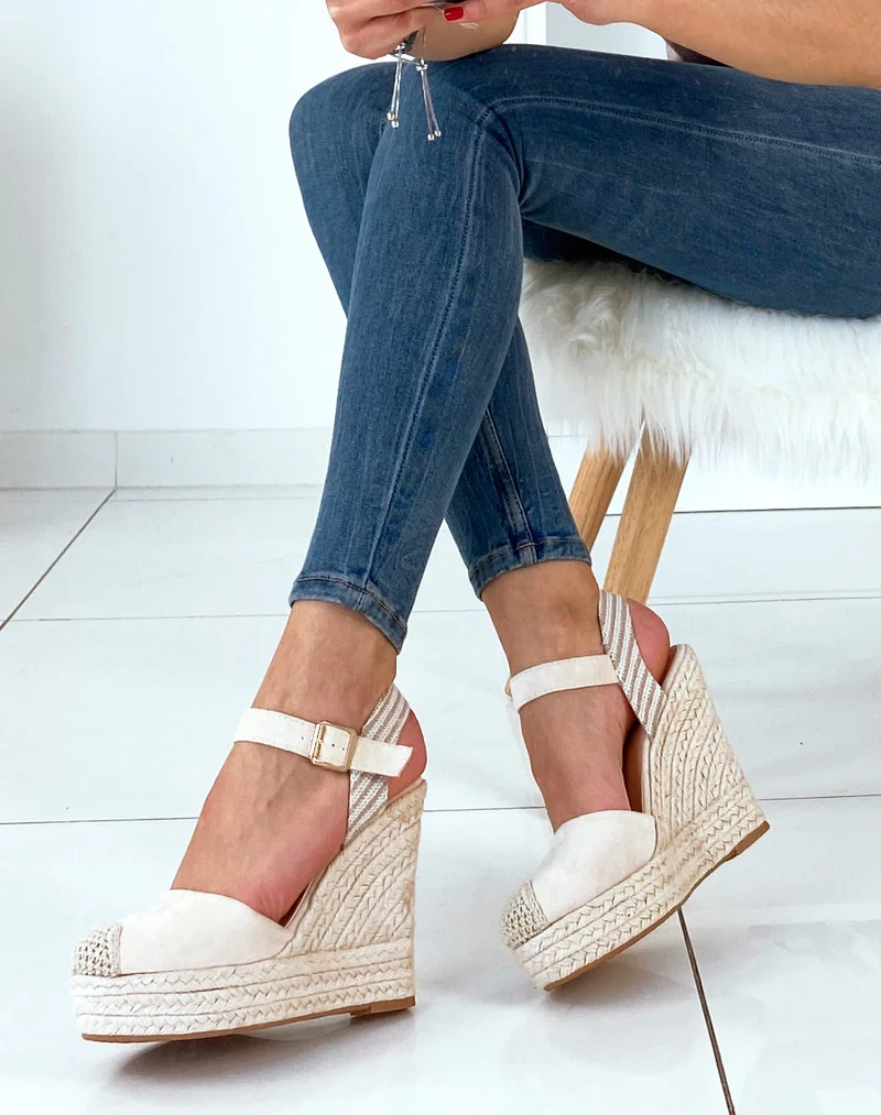 Compensées beiges style espadrille